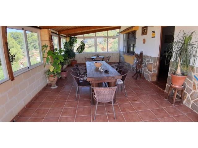 Casa con terreno en venta en Monda photo 0