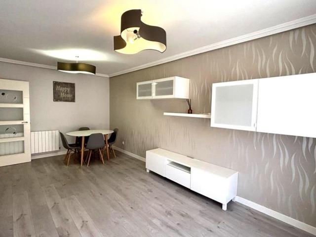 Piso en venta en Noja, Playa Trengandin photo 0