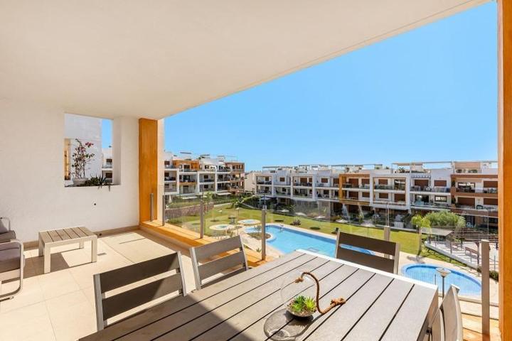 Apartamento en venta en Orihuela Costa, Los Dolses photo 0