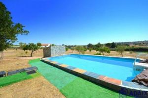 Chalet en venta en Casar de Cáceres, Casar de Cáceres photo 0