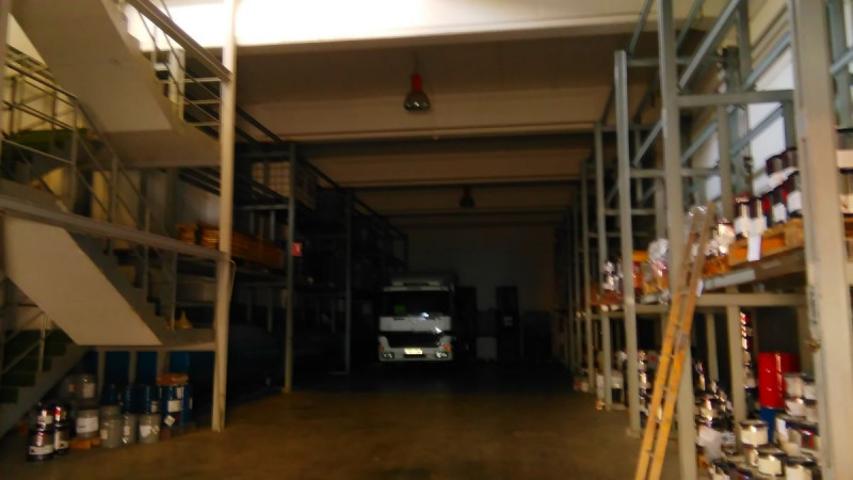Nave industrial en venta en Sevilla, Polig.Industriales - La Red photo 0