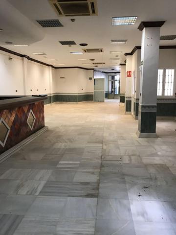 Local comercial en venta en Moguer, Moguer photo 0