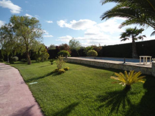 Chalet en venta en Almendralejo, San Marcos photo 0