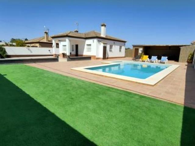 Chalet en venta en Chiclana de la Frontera, Ctra. De La Barrosa Antigua photo 0