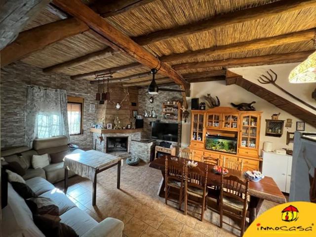 Casa en venta en Castillo de Locubín, Castillo De Locubin photo 0