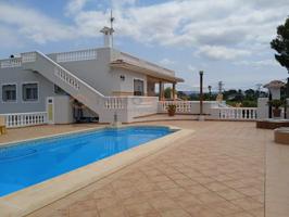 Chalet en venta en Benigànim photo 0