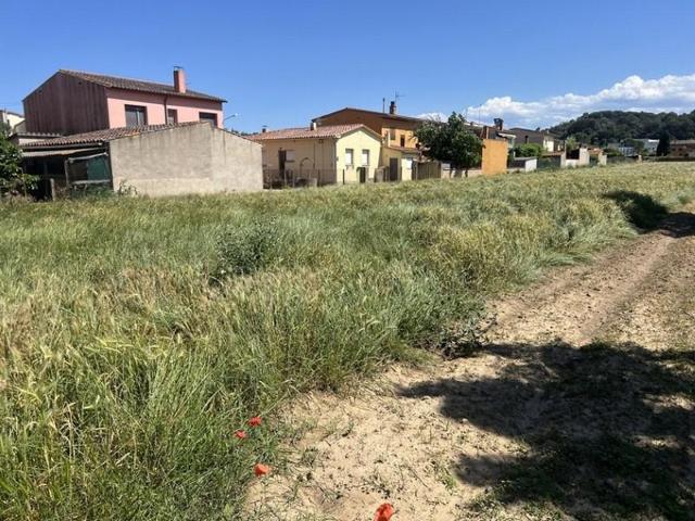 Terreno en venta en Flaçà photo 0