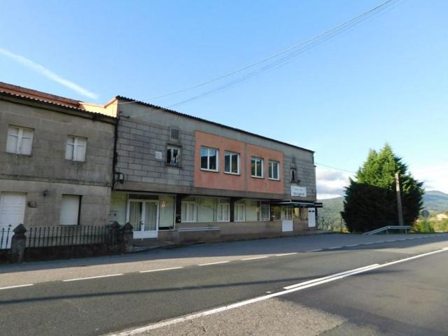 Local comercial en venta en Cotobade, Cotobade photo 0