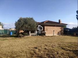 Chalet en venta en Sils photo 0