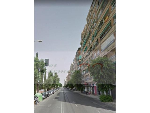 Piso en venta en Granada, Ronda - Arabial photo 0