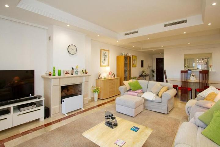 Apartamento en venta en Marbella, El Vicario photo 0