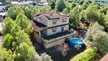 Chalet en venta en Casinos, EL PINAR photo 0