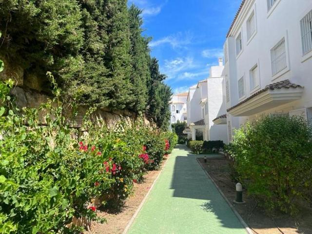Apartamento en venta en Marbella, Torre real photo 0