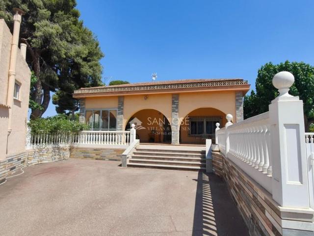 Chalet en venta en Novelda, El pla photo 0