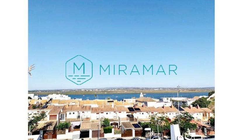 Adosada en venta en Ayamonte, Ayamonte photo 0