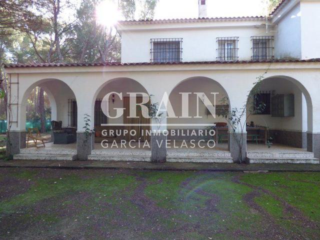 Chalet en venta en Albacete, Pinares del Jucar photo 0