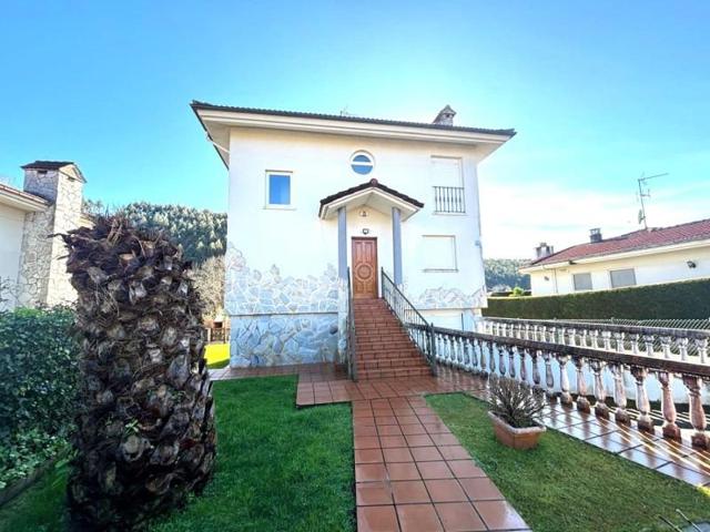 Casa en venta en Meruelo, El Albulde photo 0