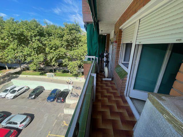 Piso en venta en Badalona, Lloreda photo 0