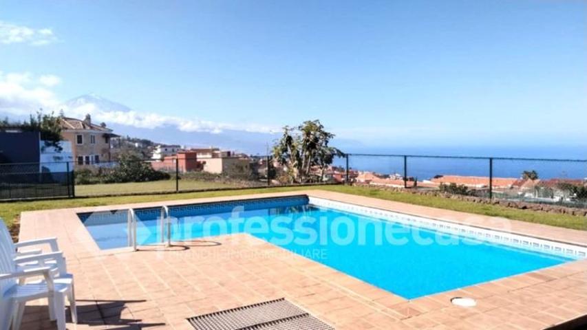 Casa en venta en Tacoronte, Santa Catalina photo 0