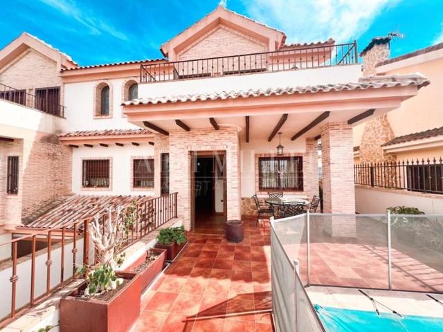 Chalet en venta en Bigastro photo 0