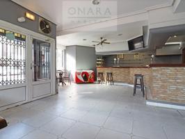 Local comercial en venta en Hondarribia photo 0