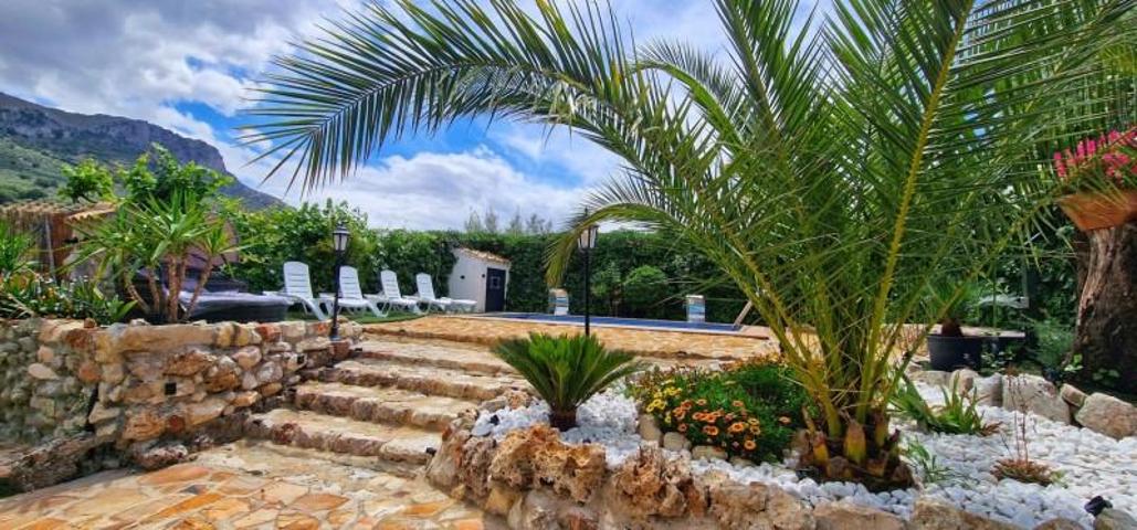 Casa con terreno en venta en Carcabuey, Andalucia photo 0