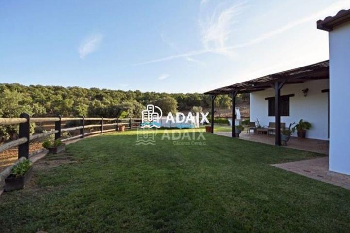 Chalet en venta en Aliseda, Aliseda photo 0