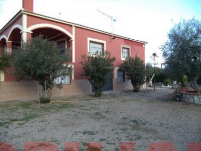 Chalet en venta en Almendralejo, San Marcos - Club photo 0