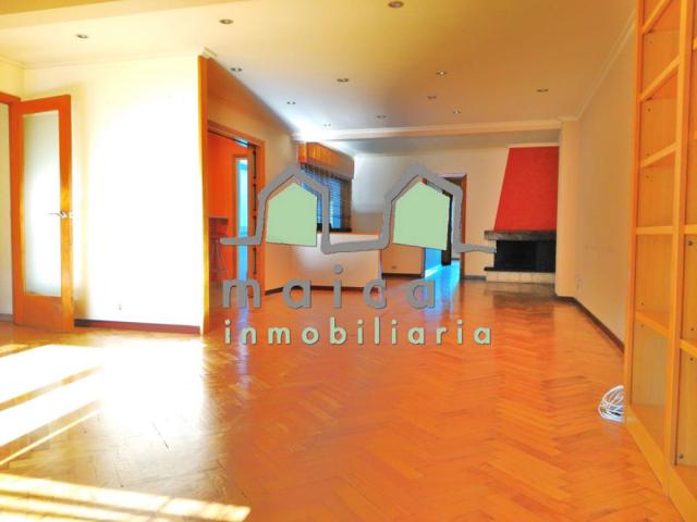 Piso en venta en Vigo, Torrecedeira photo 0