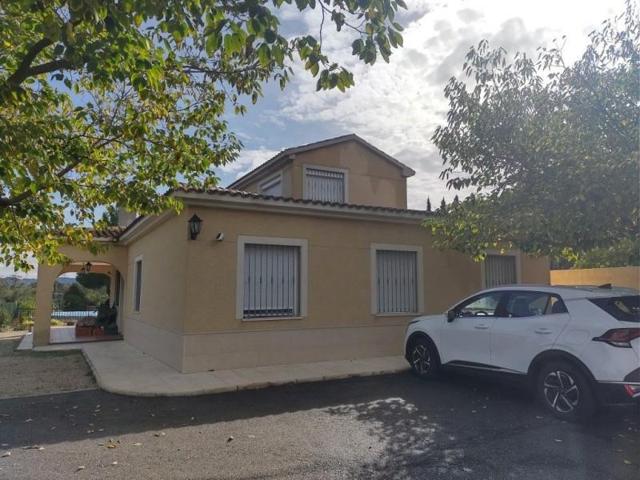 Chalet en venta en Castalla, Castalla photo 0