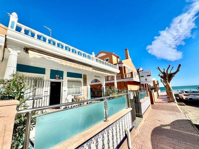 Casa en venta en Torrevieja, La Mata photo 0