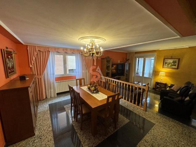 Casa en venta en Cistérniga, Cisterniga photo 0