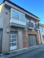 Casa en venta en Santiago de Compostela, San Lazaro photo 0