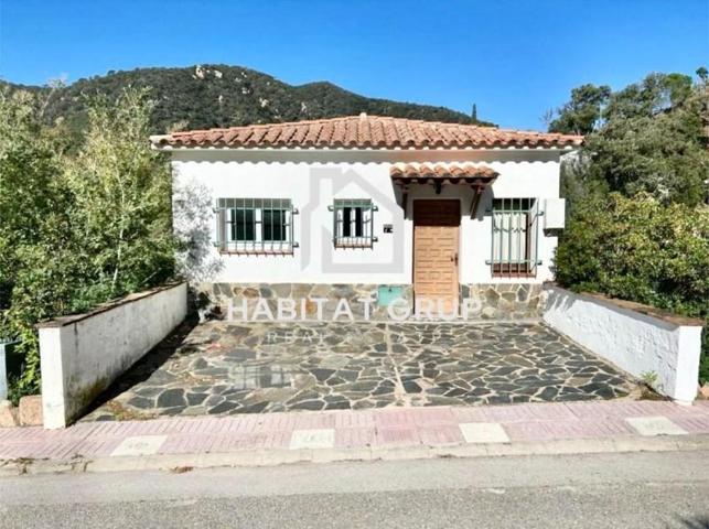 Chalet en venta en Santa Cristina d'Aro photo 0