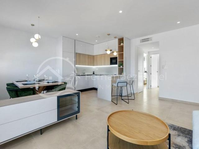 Apartamento en venta en Torrevieja photo 0