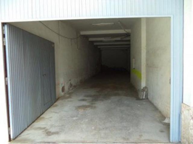 Edificio en venta en Almendralejo, Mercado - Cantones photo 0