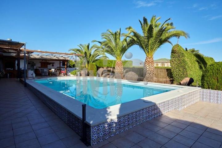 Casa en venta en Mancha Real, Mancha Real photo 0