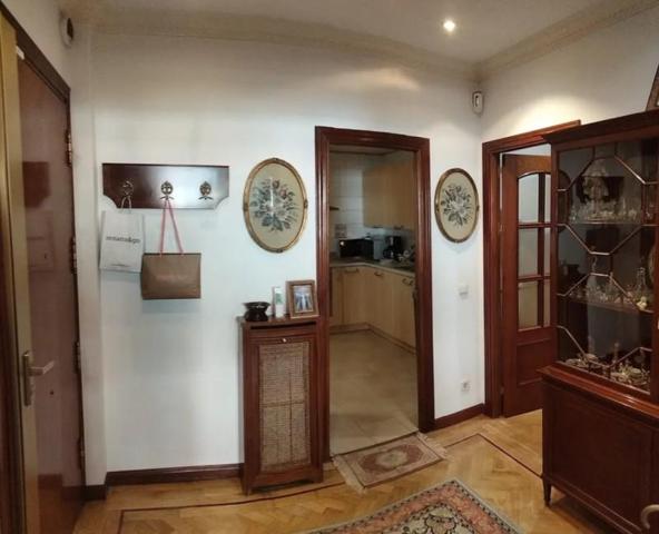 Apartamento en venta en Madrid photo 0