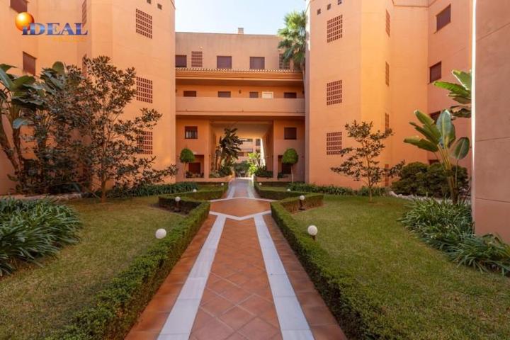 Piso en venta en Motril, Playa Granada photo 0