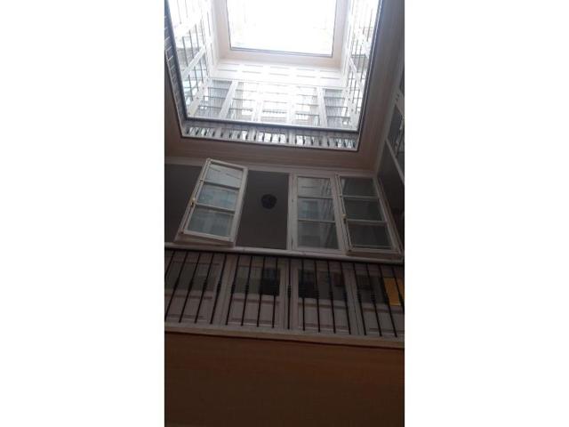 Piso en venta en Cádiz photo 0