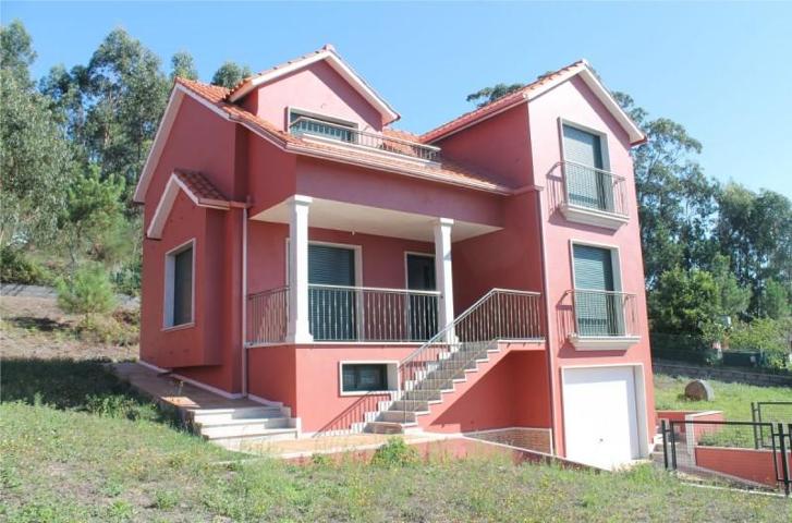 Chalet en venta en Cangas, Hio photo 0