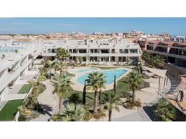 Apartamento en venta en Torrevieja photo 0