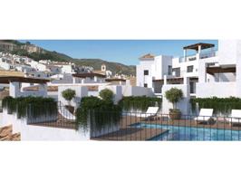 Apartamento en venta en Benahavís photo 0