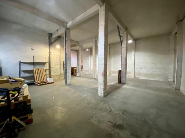 Local comercial en venta en Valladolid, Pajarillos photo 0