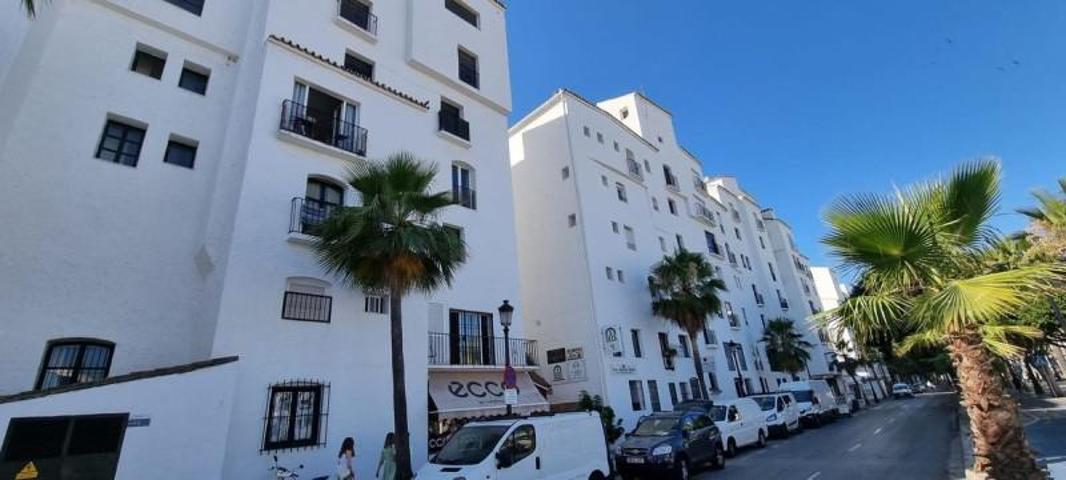 Apartamento en venta en Marbella, Puerto - Puerto Banús photo 0