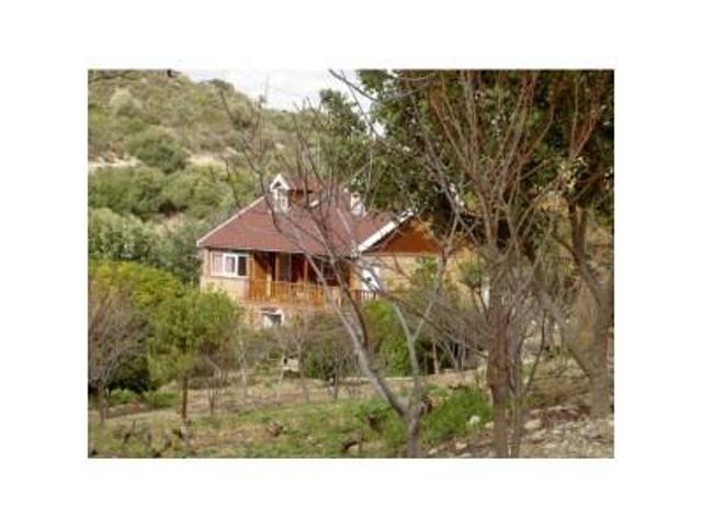 Chalet en venta en Casares photo 0