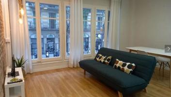 Apartamento en venta en Barcelona photo 0