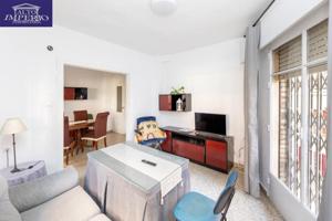 Piso en venta en Granada, San Juan De Dios photo 0
