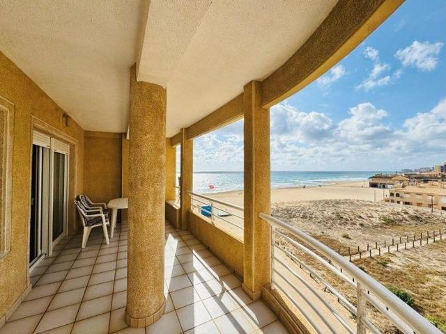 Apartamento en venta en Torrevieja, La Mata photo 0