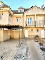 Adosada en venta en La Línea de la Concepción, Alcaidesa photo 0